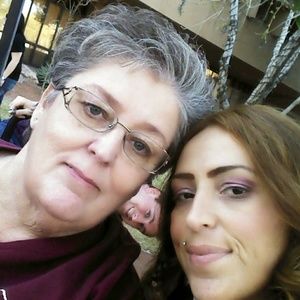 Meet your Posher, Ressie